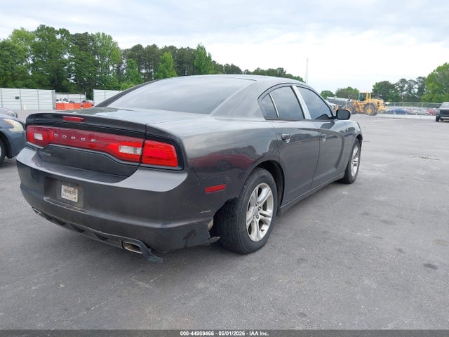 2013 Dodge Charger Se მანქანა იყიდება აუქციონზე, vin: 2C3CDXBG3DH639256, აუქციონის ნომერი: 44989466