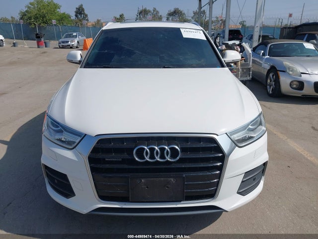WA1JCCFS3HR003983 Audi Q3 2.0t Premium