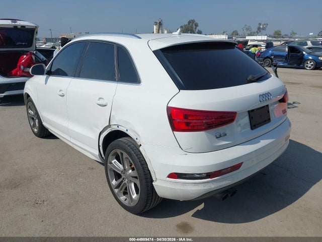 WA1JCCFS3HR003983 Audi Q3 2.0t Premium