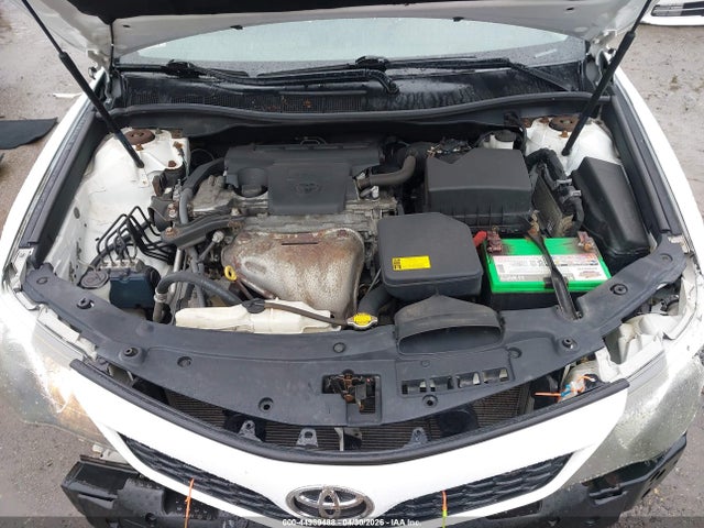 4T1BF1FK3EU397625 Toyota CAMRY SE