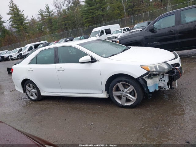 4T1BF1FK3EU397625 Toyota CAMRY SE