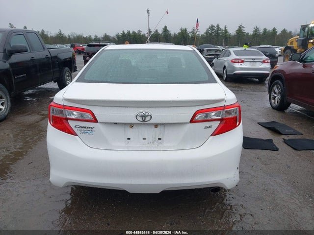4T1BF1FK3EU397625 Toyota CAMRY SE