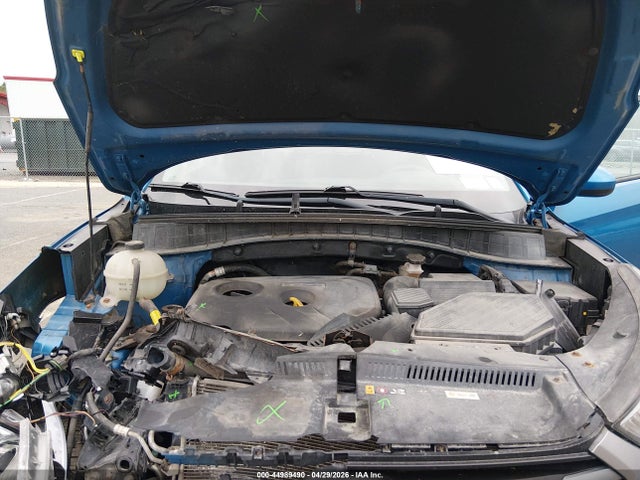 44989490 :رقم المزاد ، KM8J2CA42JU776461 vin ، 2018 Hyundai Tucson Se مزاد بيع