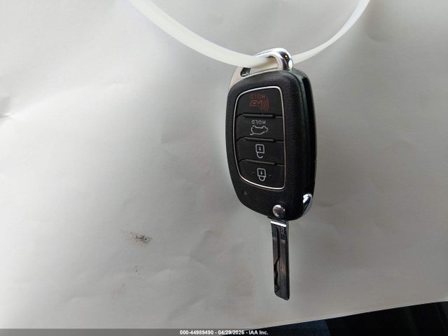 44989490 :رقم المزاد ، KM8J2CA42JU776461 vin ، 2018 Hyundai Tucson Se مزاد بيع