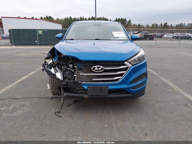 44989490 :رقم المزاد ، KM8J2CA42JU776461 vin ، 2018 Hyundai Tucson Se مزاد بيع