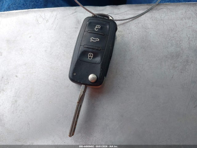 Продаж на аукціоні авто 2015 Volkswagen Jetta 2.0l S, vin: 3VW2K7AJ9FM342780, номер лоту: 44989492