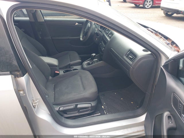 Продаж на аукціоні авто 2015 Volkswagen Jetta 2.0l S, vin: 3VW2K7AJ9FM342780, номер лоту: 44989492