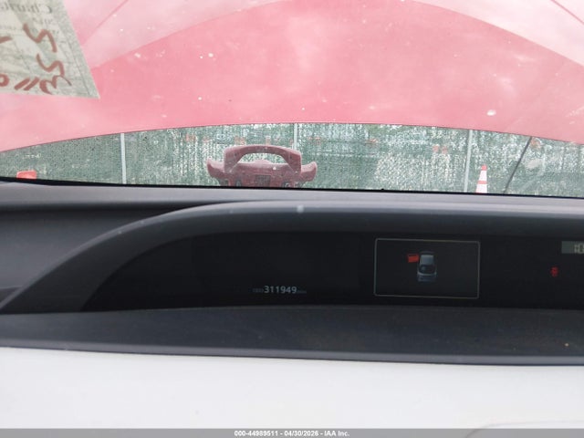 JTDKARFU4H3539512 Toyota Prius Four