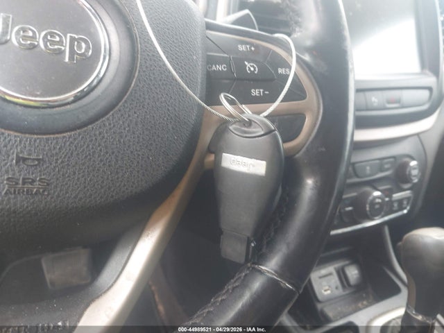 44989521 :رقم المزاد ، 1C4PJLCB4HW623754 vin ، 2017 Jeep Cherokee Latitude Fwd مزاد بيع