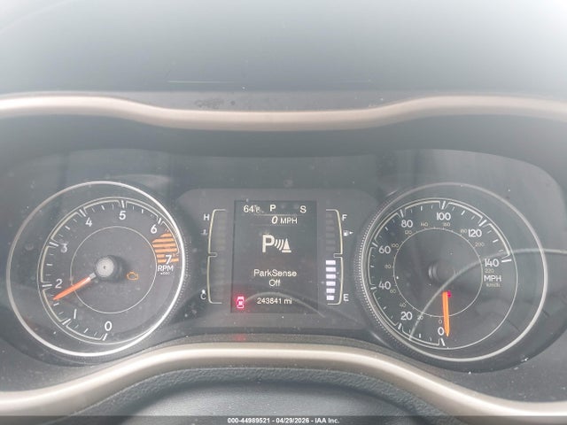 44989521 :رقم المزاد ، 1C4PJLCB4HW623754 vin ، 2017 Jeep Cherokee Latitude Fwd مزاد بيع