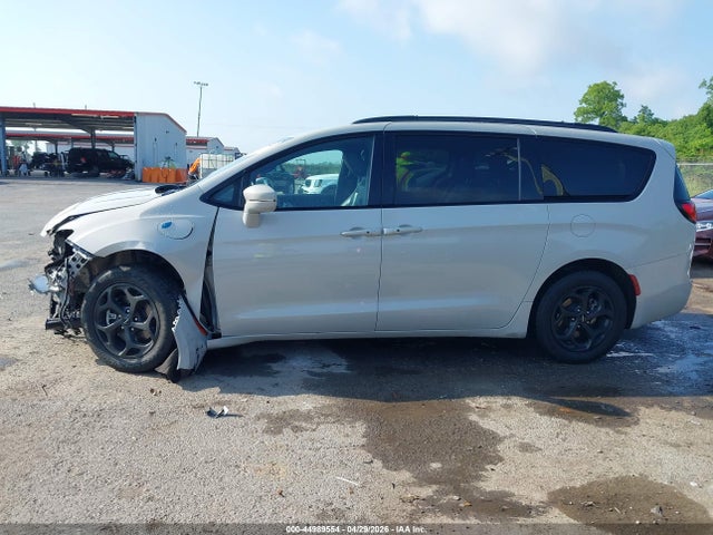 Aukcja sprzedaży 2021 Chrysler Pacifica Hybrid Limited, vin: 2C4RC1S7XMR577113, numer aukcji: 44989554