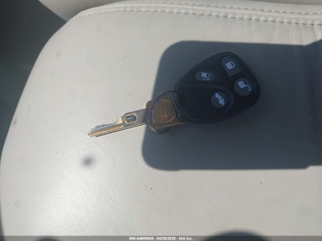 1998 Cadillac Deville Standard მანქანა იყიდება აუქციონზე, vin: 1G6KD54YXWU776411, აუქციონის ნომერი: 44989556