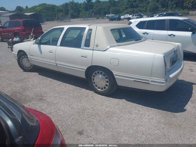 1998 Cadillac Deville Standard მანქანა იყიდება აუქციონზე, vin: 1G6KD54YXWU776411, აუქციონის ნომერი: 44989556