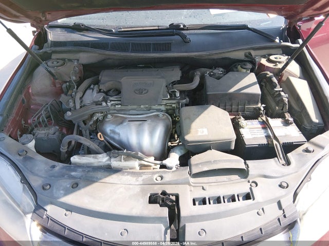 44989558 :رقم المزاد ، 4T1BF1FK4HU755156 vin ، 2017 Toyota Camry Se مزاد بيع