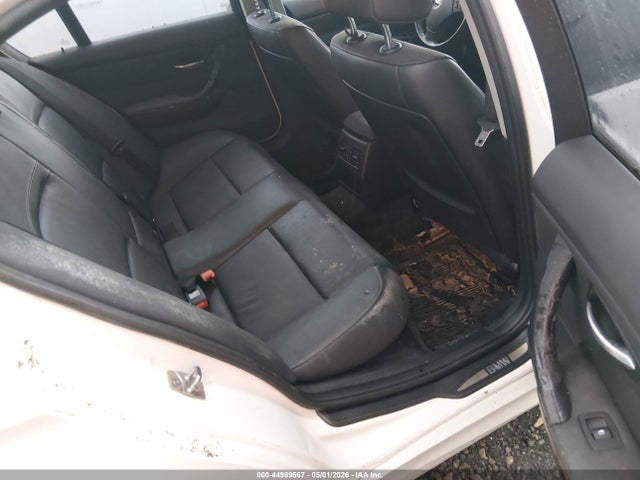 44989567 :رقم المزاد ، WBAPH7G50BNM58545 vin ، 2011 Bmw 328i مزاد بيع