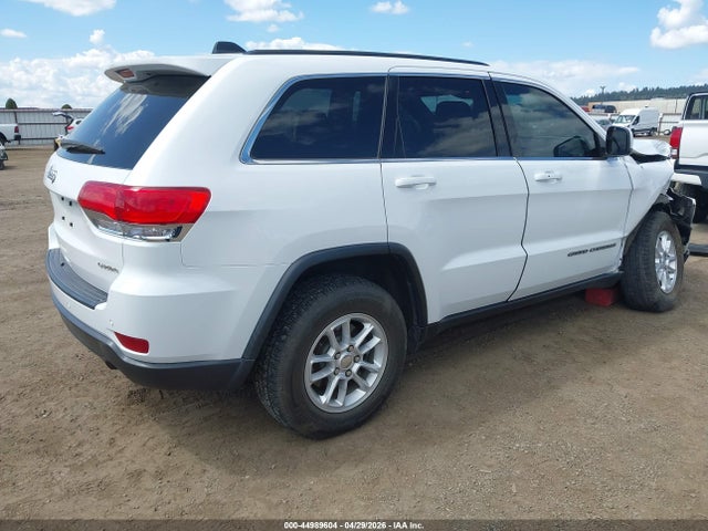 1C4RJFAG4JC207266 Jeep Grand Cherokee Laredo 4x4