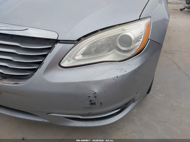 44989617 :رقم المزاد ، 1C3CCBBG6DN704145 vin ، 2013 Chrysler 200 Touring مزاد بيع