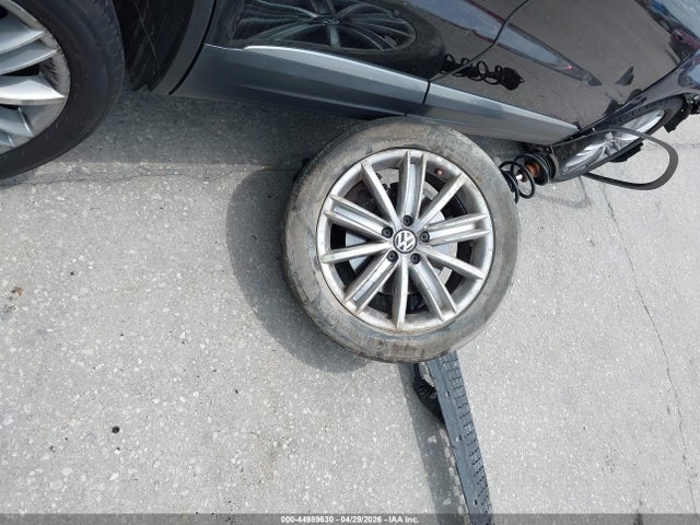 2012 Volkswagen Tiguan Se მანქანა იყიდება აუქციონზე, vin: WVGAV7AX2CW581394, აუქციონის ნომერი: 44989630