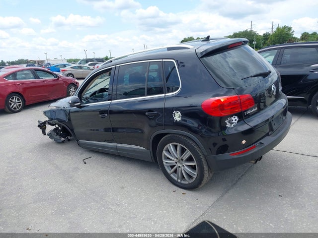 2012 Volkswagen Tiguan Se მანქანა იყიდება აუქციონზე, vin: WVGAV7AX2CW581394, აუქციონის ნომერი: 44989630