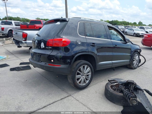 2012 Volkswagen Tiguan Se მანქანა იყიდება აუქციონზე, vin: WVGAV7AX2CW581394, აუქციონის ნომერი: 44989630