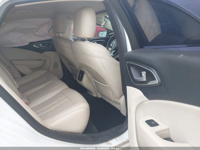 44989649 :رقم المزاد ، 1C3CCCCB1GN119289 vin ، 2016 Chrysler 200 C مزاد بيع