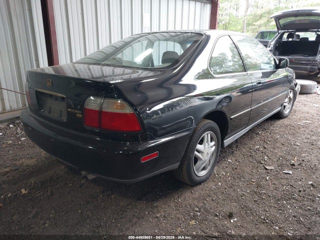 44989651 :رقم المزاد ، 1HGCD7258VA001550 vin ، 1997 Honda Accord Ex مزاد بيع