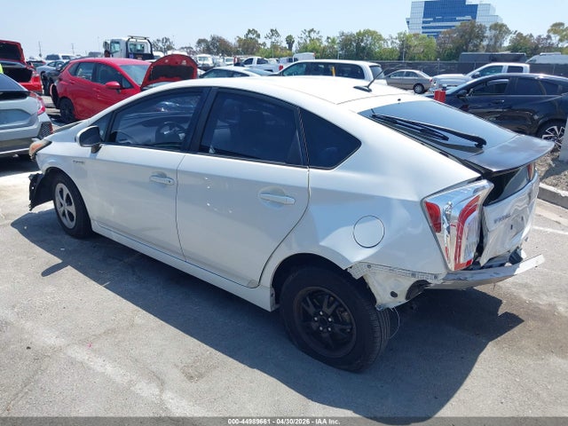 2015 Toyota Prius Three მანქანა იყიდება აუქციონზე, vin: JTDKN3DU4F0438960, აუქციონის ნომერი: 44989661