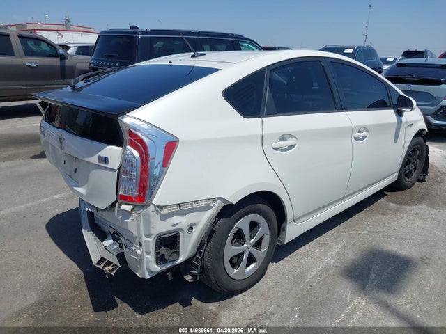 2015 Toyota Prius Three მანქანა იყიდება აუქციონზე, vin: JTDKN3DU4F0438960, აუქციონის ნომერი: 44989661