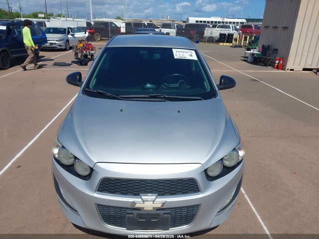 1G1JG6SB8E4103659 Chevrolet Sonic Rs Auto