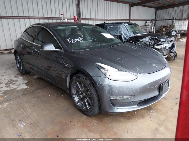 2018 Tesla Model 3 Long Range/mid Range მანქანა იყიდება აუქციონზე, vin: 5YJ3E1EA4JF036962, აუქციონის ნომერი: 44989674