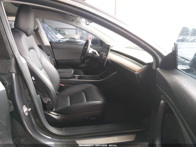 Продажа на аукционе авто 2018 Tesla Model 3 Long Range/mid Range, vin: 5YJ3E1EA4JF036962, номер лота: 44989674