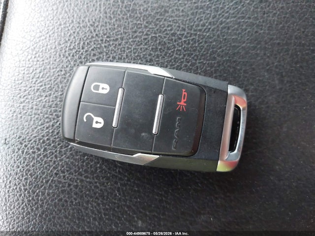 44989675 :رقم المزاد ، 3C63RRGLXMG667237 vin ، 2021 Ram 3500 Tradesman  4x4 8' Box مزاد بيع