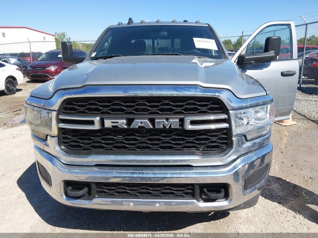 44989675 :رقم المزاد ، 3C63RRGLXMG667237 vin ، 2021 Ram 3500 Tradesman  4x4 8' Box مزاد بيع
