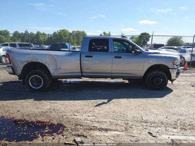 44989675 :رقم المزاد ، 3C63RRGLXMG667237 vin ، 2021 Ram 3500 Tradesman  4x4 8' Box مزاد بيع