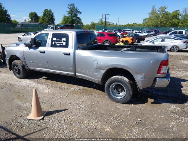 44989675 :رقم المزاد ، 3C63RRGLXMG667237 vin ، 2021 Ram 3500 Tradesman  4x4 8' Box مزاد بيع