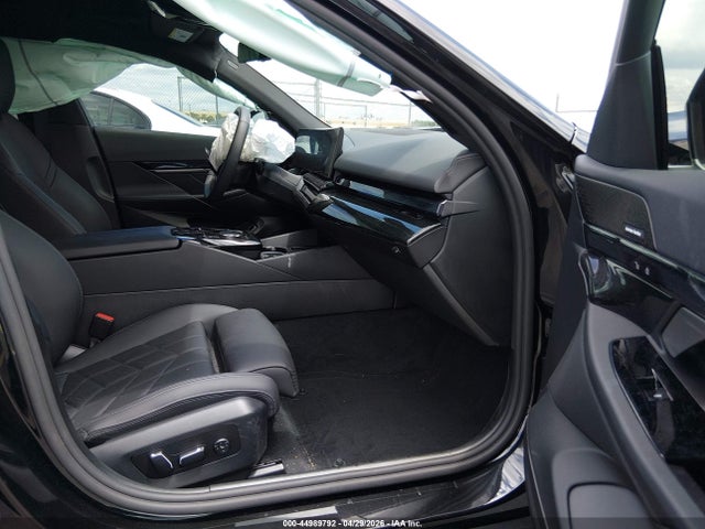 44989792 :رقم المزاد ، WBY63HG02TCV24967 vin ، 2026 Bmw I5 Edrive40 مزاد بيع