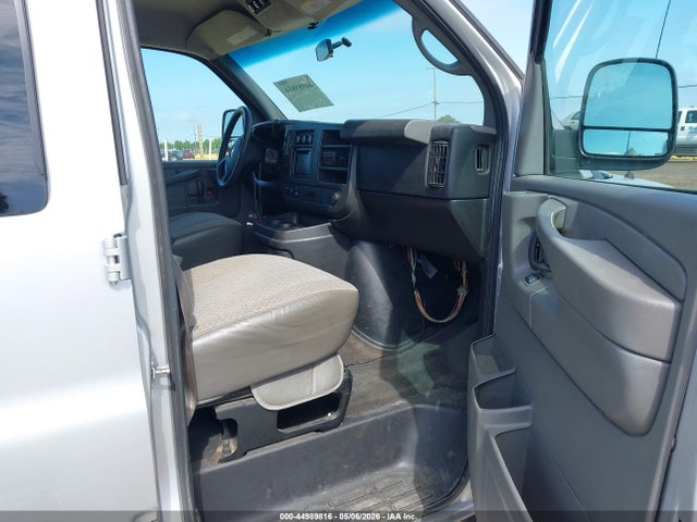 1GAZGYFG2E1117790 Chevrolet Express 3500 Lt