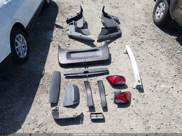 3GNAXUEG1RL335756 Chevrolet Equinox Awd Lt