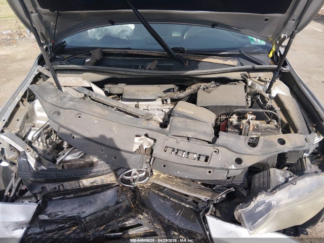 44989828 :رقم المزاد ، 4T1BF1FK5GU549679 vin ، 2016 Toyota Camry Se مزاد بيع