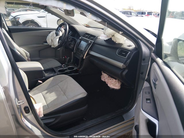 44989828 :رقم المزاد ، 4T1BF1FK5GU549679 vin ، 2016 Toyota Camry Se مزاد بيع