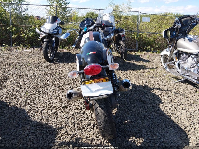 2012 Moto Guzzi V7 Classic მანქანა იყიდება აუქციონზე, vin: ZGULWC029CM100154, აუქციონის ნომერი: 44989845
