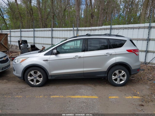 44989852 :رقم المزاد ، 1FMCU0GX4DUA52360 vin ، 2013 Ford Escape Se مزاد بيع