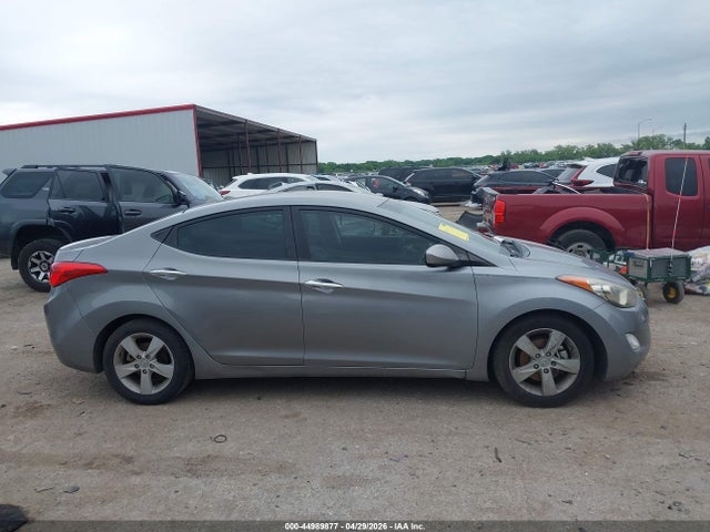 Продаж на аукціоні авто 2013 Hyundai Elantra Gls, vin: KMHDH4AE3DU729387, номер лоту: 44989877