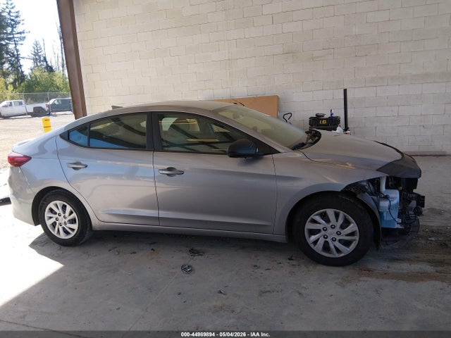 5NPD74LF9HH104070 Hyundai ELANTRA SE