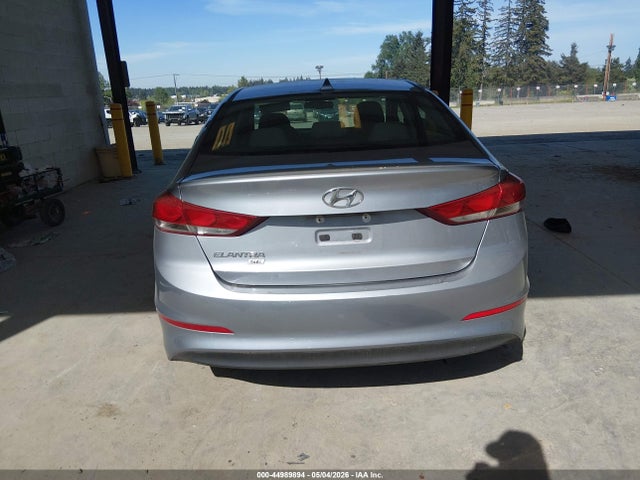 5NPD74LF9HH104070 Hyundai ELANTRA SE