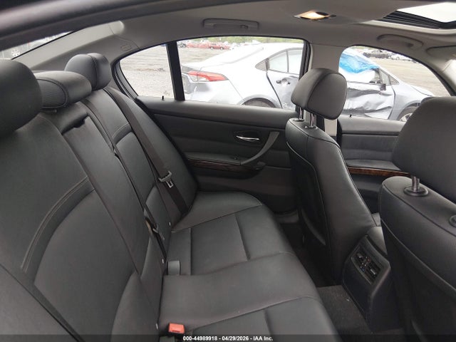 44989918 :رقم المزاد ، WBAPH5G5XBNM76524 vin ، 2011 Bmw 328i مزاد بيع