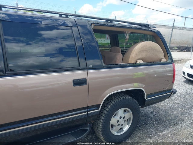 Aukcja sprzedaży 1995 Chevrolet Suburban K1500, vin: 1GNFK16K9SJ338584, numer aukcji: 44989995