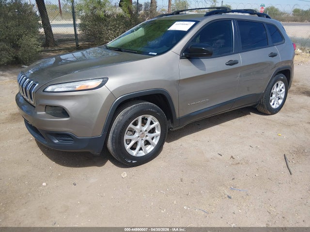 1C4PJLAB2HW591504 Jeep Cherokee Sport Fwd