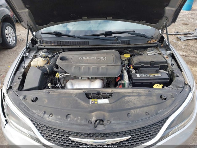 44990057 :رقم المزاد ، 1C3CCCAB8FN585948 vin ، 2015 Chrysler 200 Limited مزاد بيع