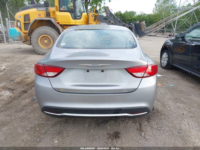 44990057 :رقم المزاد ، 1C3CCCAB8FN585948 vin ، 2015 Chrysler 200 Limited مزاد بيع